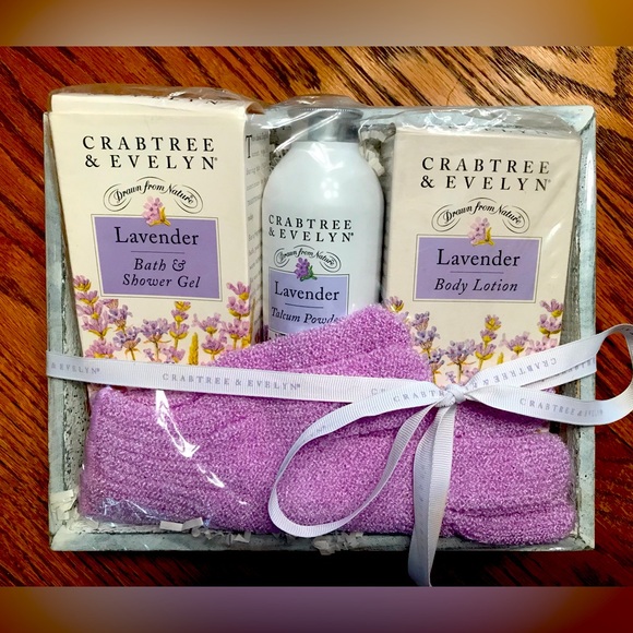 Lavender Gift Box - Picture 1 of 9